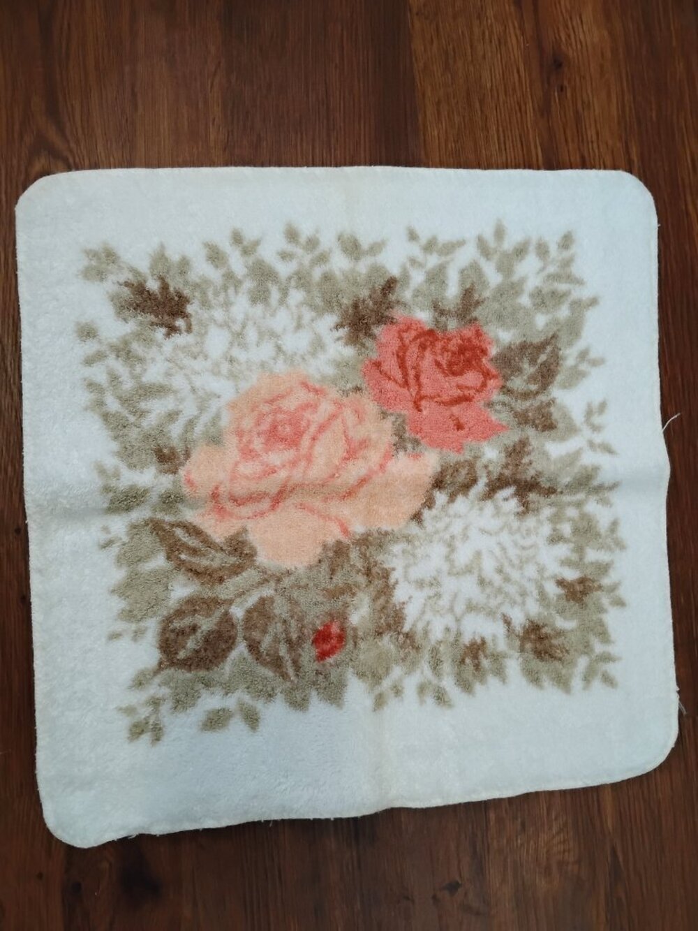 Vintage Fieldcrest Royal Velvet Floral Bathroom Towel Set - Picture 3 of 7